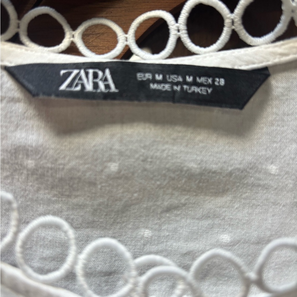 Zara White Textured Ruffle Button-Front Blouse - Picture 4 of 5